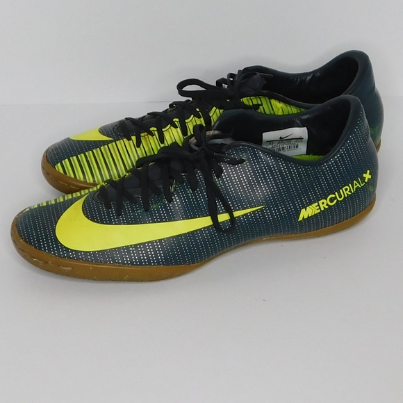 cr7 indoor soccer shoes